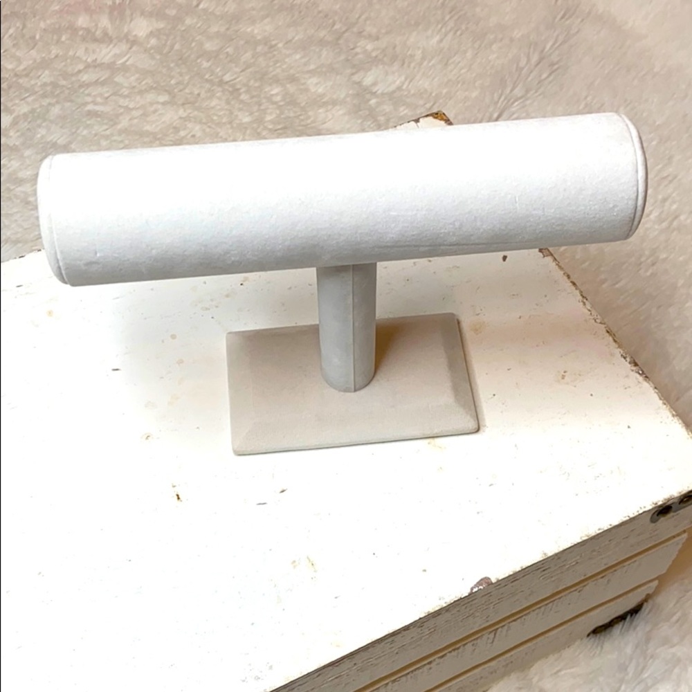 White Bracelet Stand